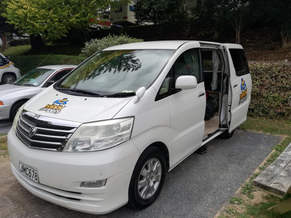 01_03-Mein-Campervan-Toyota-Alphard-G