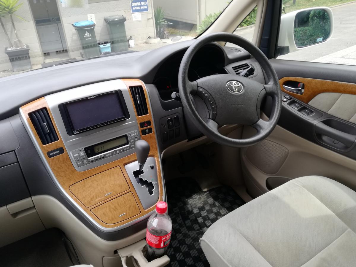 01_04-Innenraum-vorn