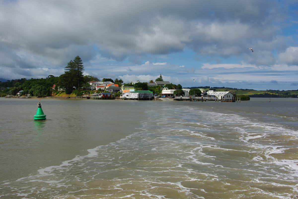 04 03-Blick-zurueck-auf-Rawene