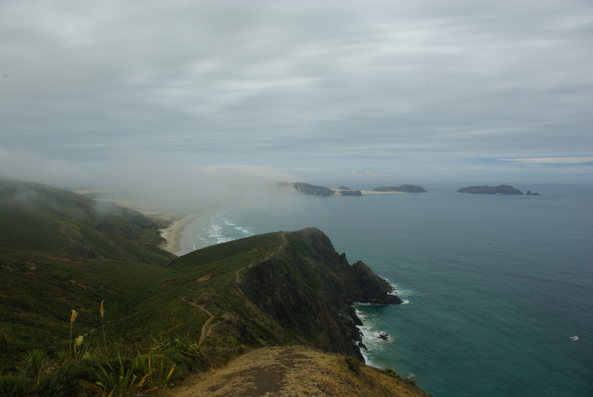 04 05-Tiefe-Wolken-bei-Cape-Reinga