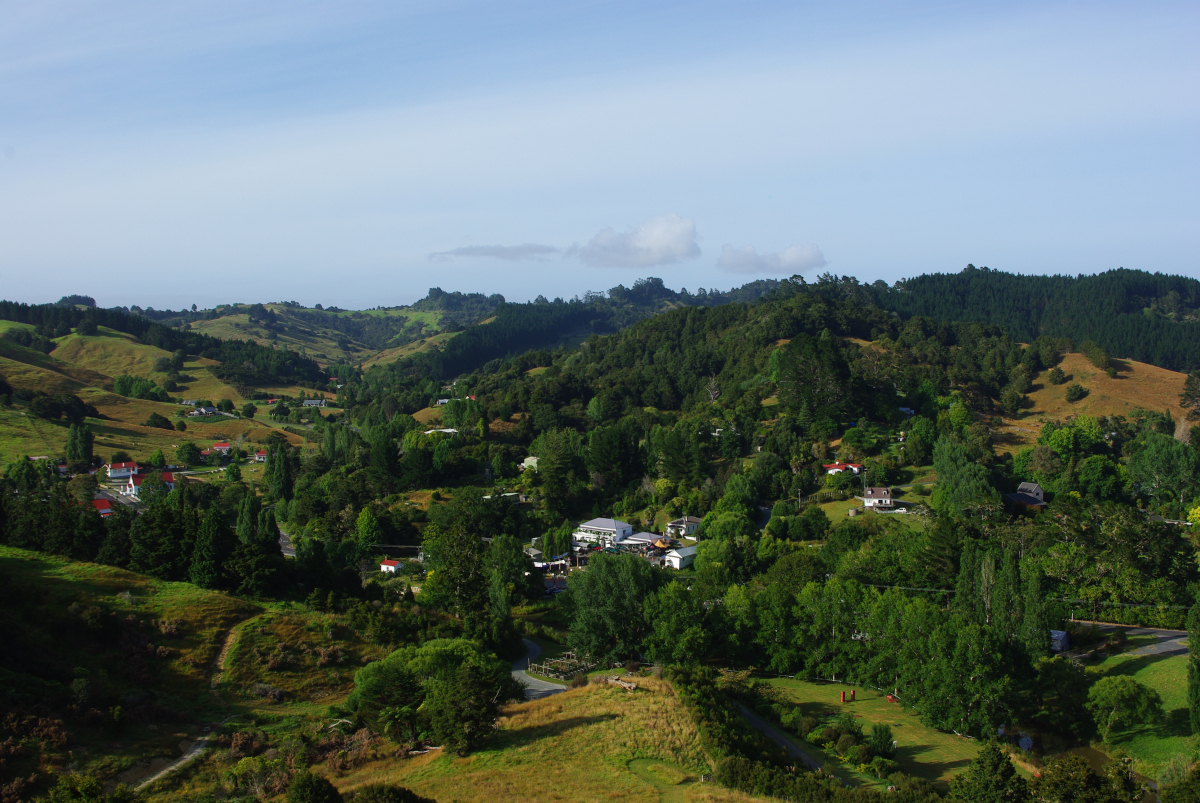 05 02-Blick-auf-Puhoi