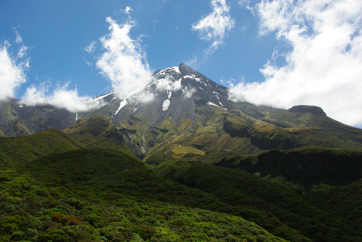 06 07-Mount-Egmont