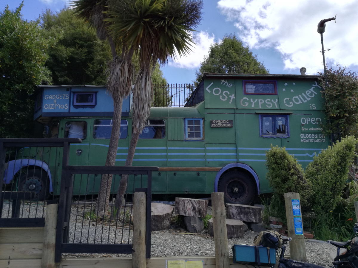 11_06-The-Lost-Gipsy-Gallery 