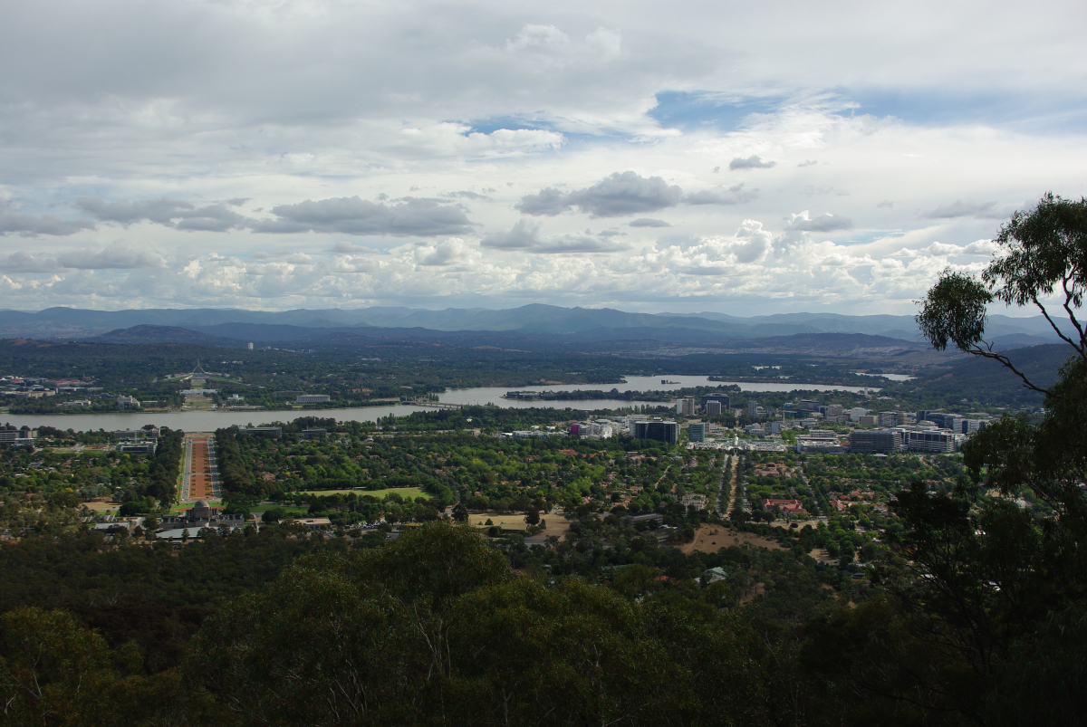 23 03-Blick-vom-Mt.-Ainslie-auf-Canberra