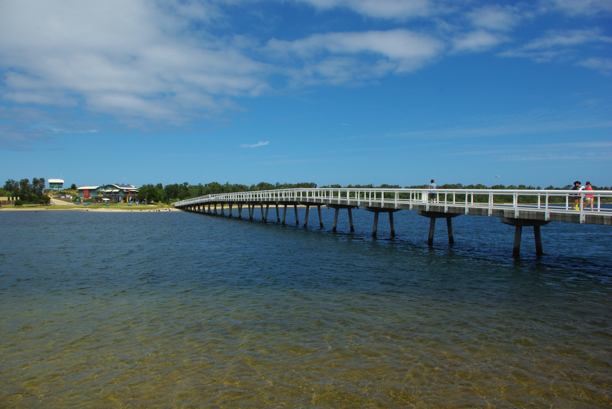 24 01-Lakes-Entrance-Bruecke