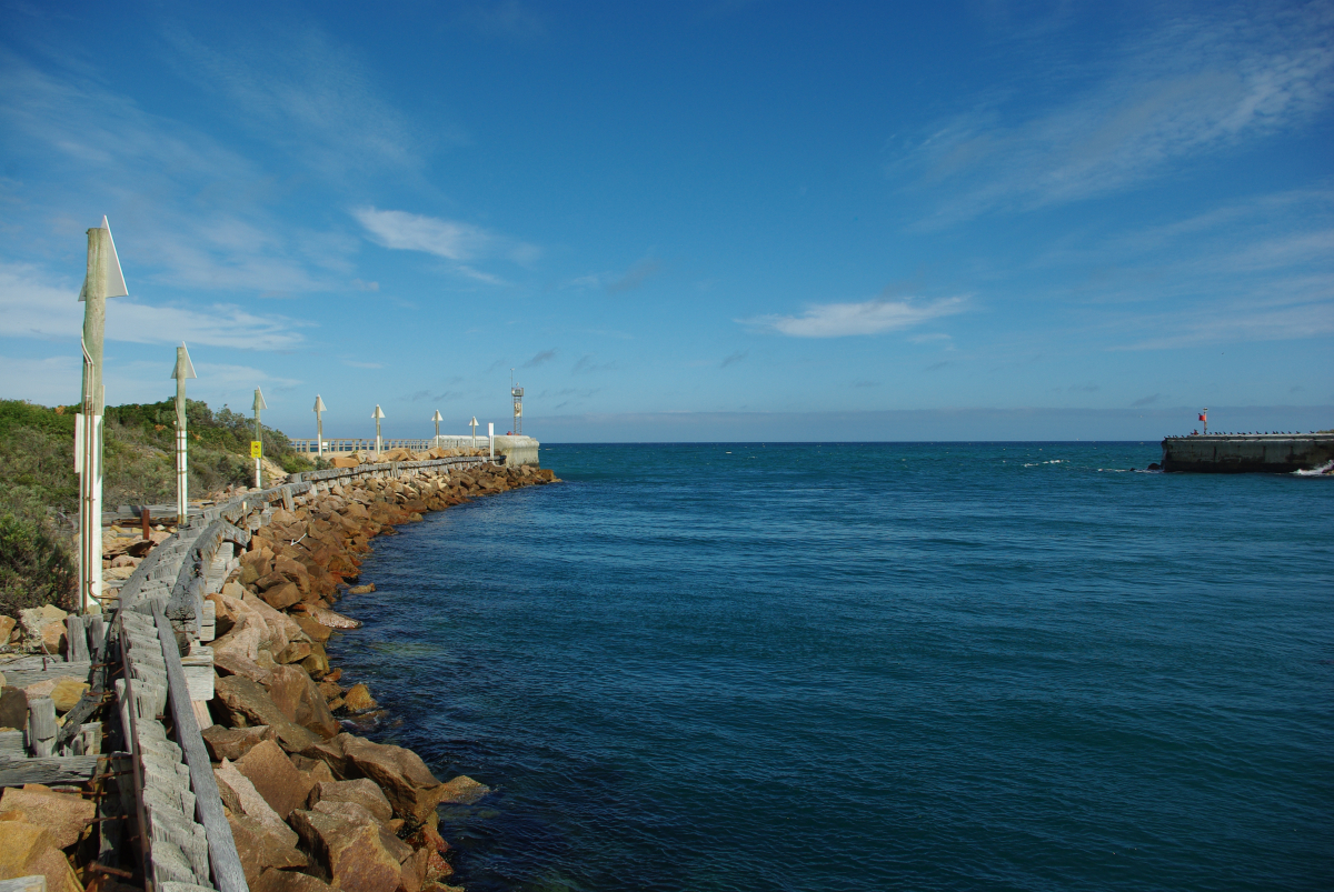 24 02-Lakes-Entrance-See-Meer-Durchlass