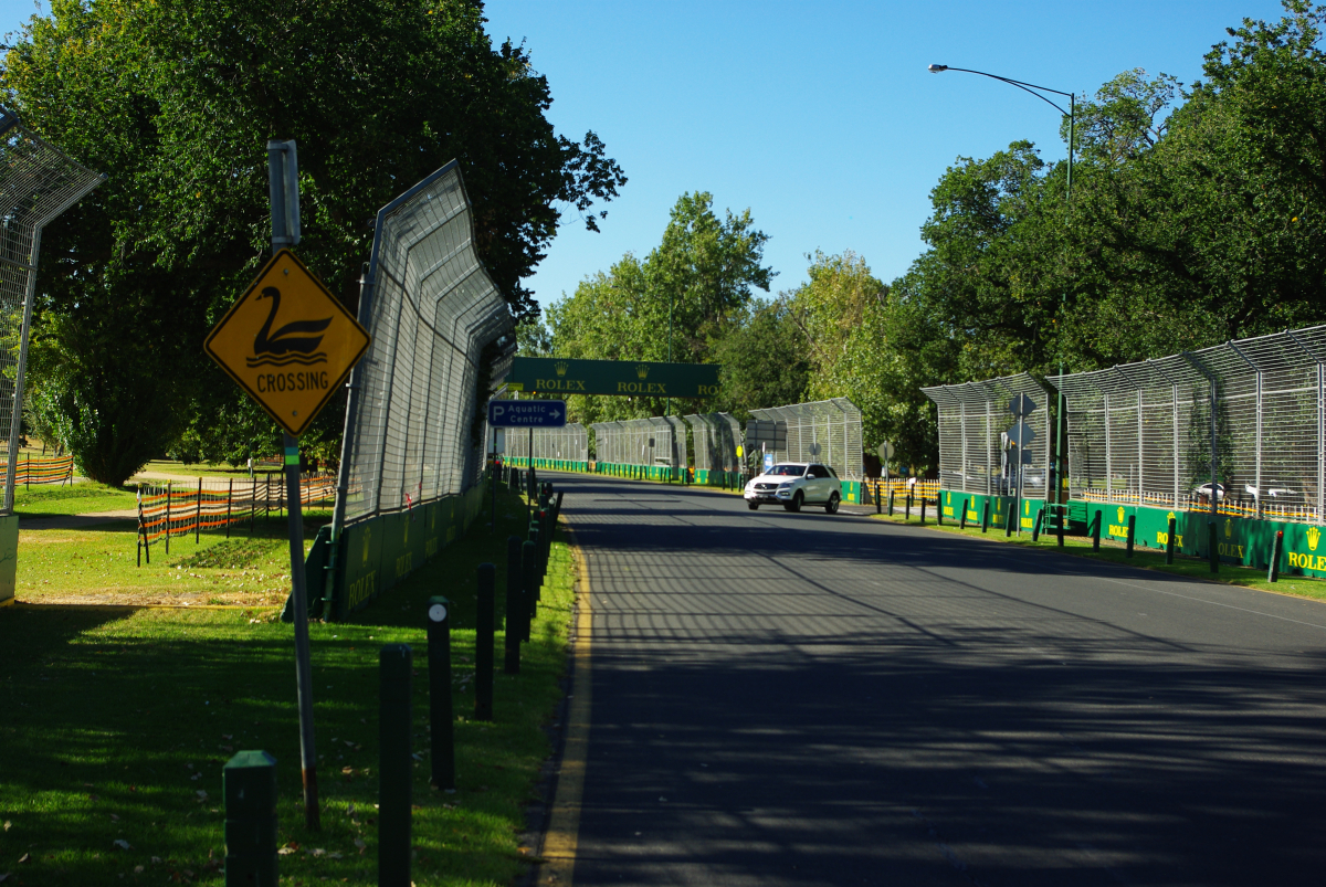 24 07-Formel-1-Albert-Park-01