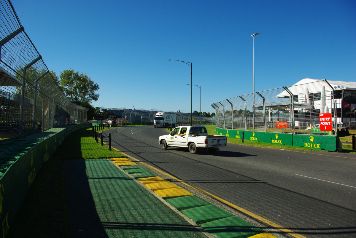 24 08-Formel-1-Albert-Park-02