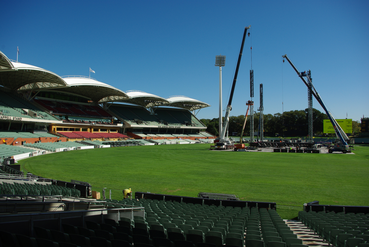 28 03-Innen-Abbau-nach-Adele-Konzert