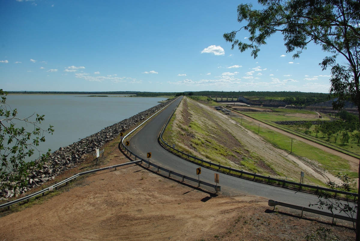 34 12-Fairbairn-Dam-suedlich-von-Emerald