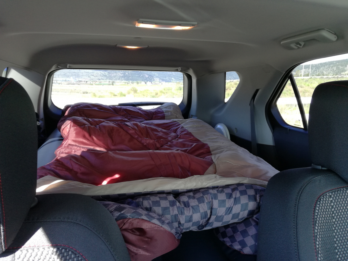 38_03-Auto-Schlafplatz 