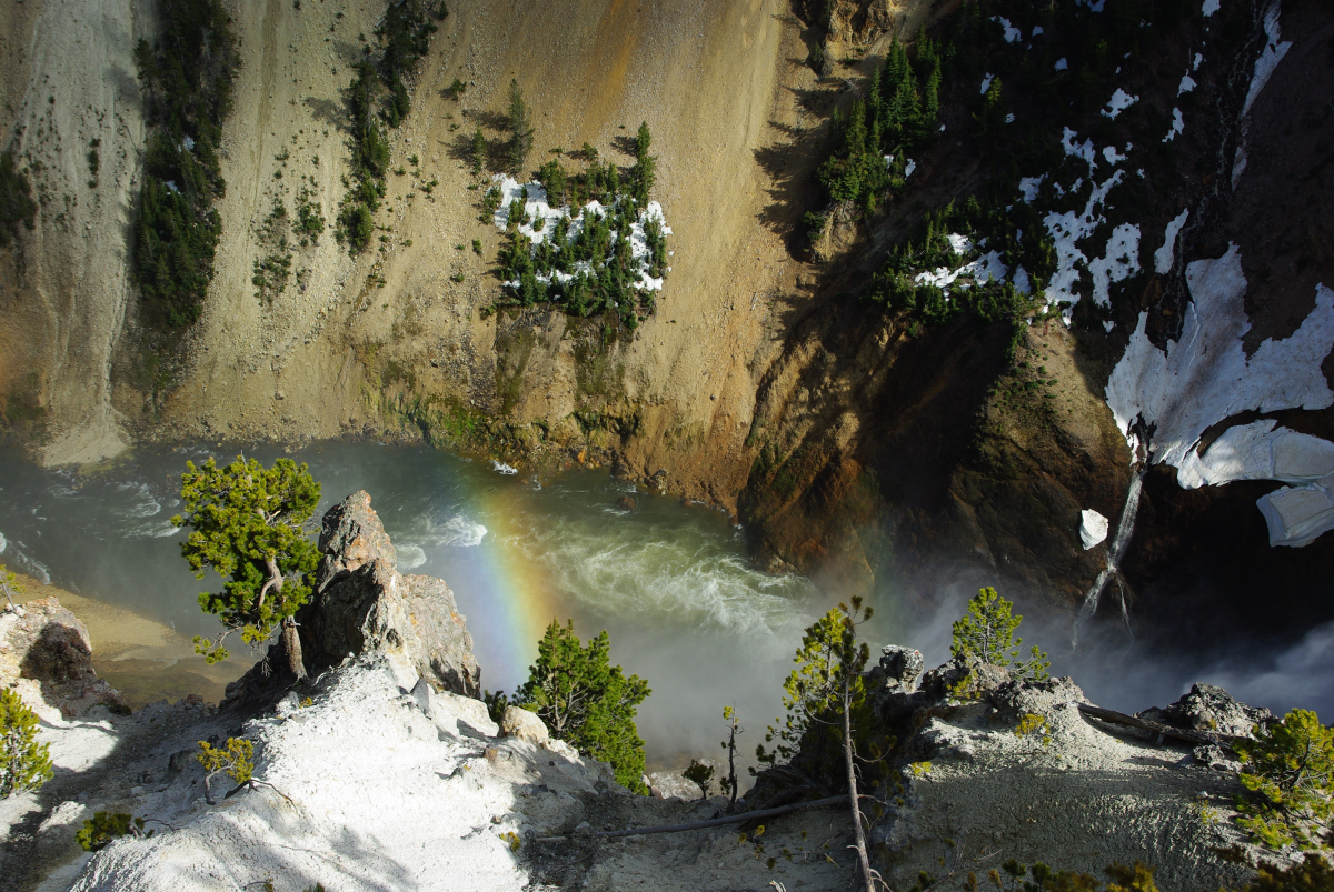 39 13-Wasserfall-Regenbogen