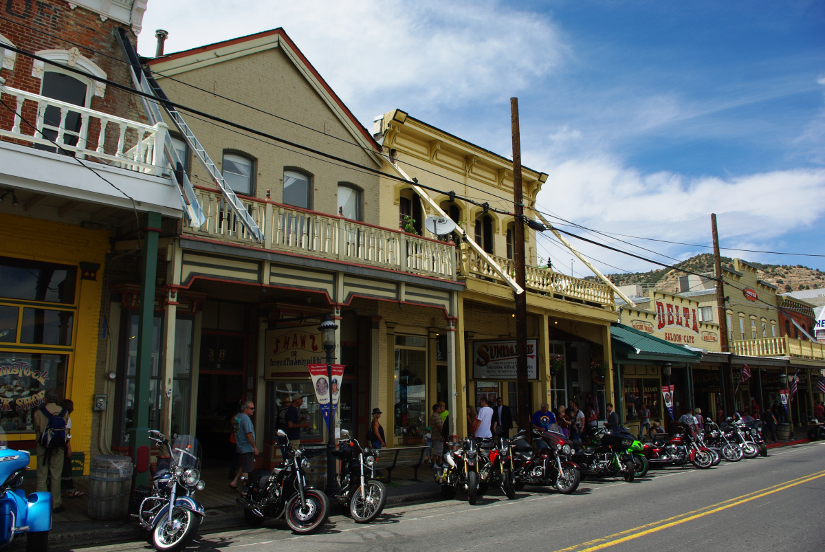 42 15-Virginia-City-Nevada-02