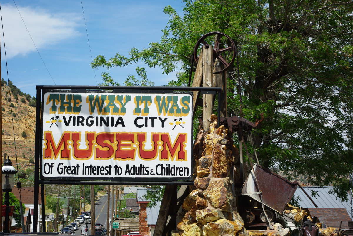 42 16-Virginia-City-Nevada-03