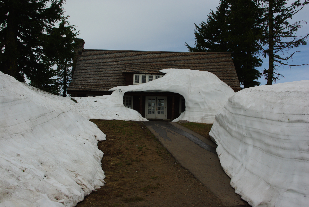 44 02-Crater-Lake-NatPark-02-Ranger-Huette