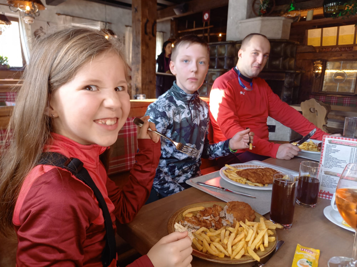 45 05 Die SchniPo-Crew